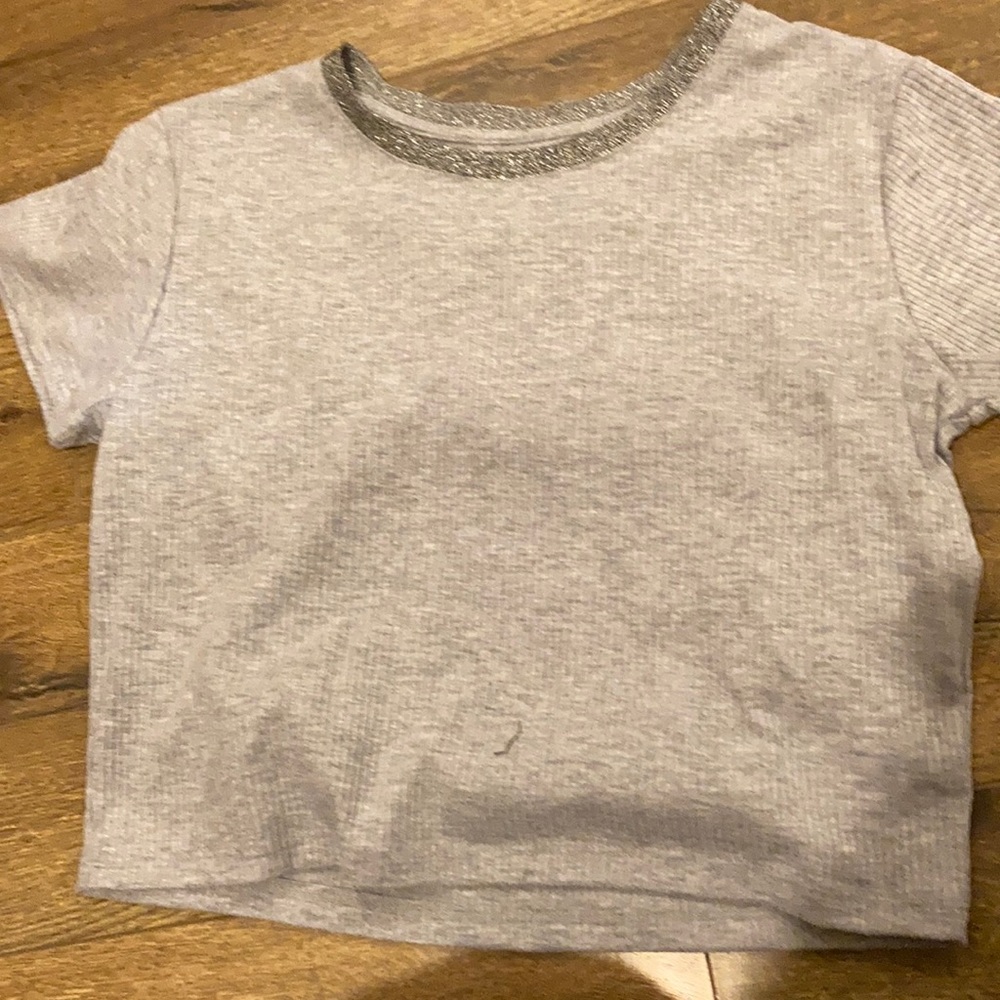 gray tee - Picture 3 of 3